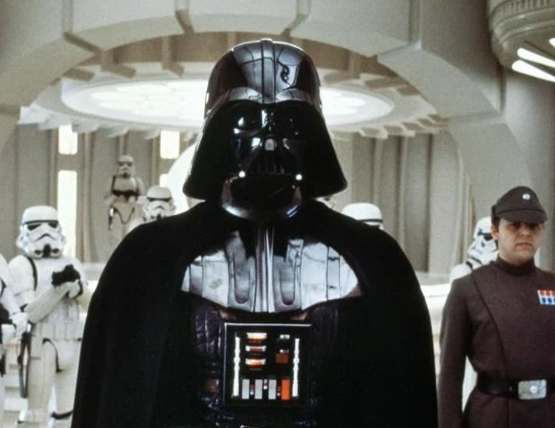 《星球大战》达斯·维德光剑拍出365万美元